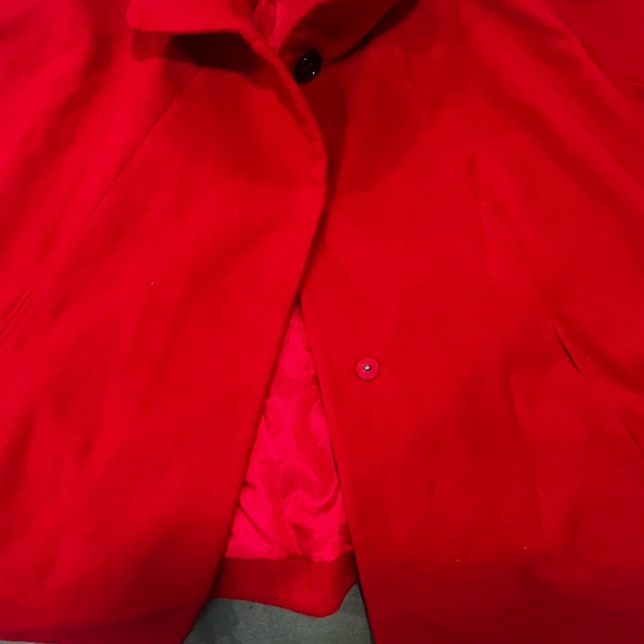 Women's Red Cape Coat - Picture 2 of 8